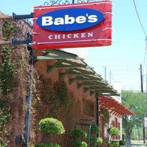 Babe's Chicken Sign